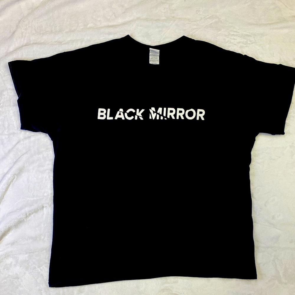 BLACK MIRROR Netflix show Logo T-Shirt Size Large